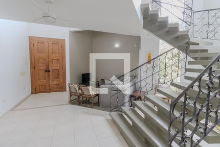 Sala de casa para alugar com 5 quartos, 507m² em Jardim Acapulco, Guarujá