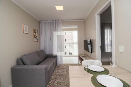 Sala de apartamento para alugar com 1 quarto, 40m² em Jardim Goiás, Goiânia