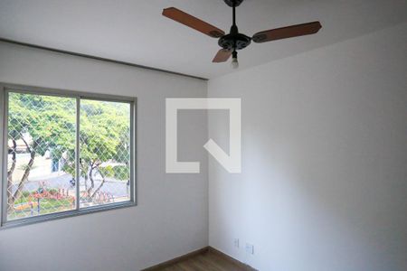 Quarto de apartamento para alugar com 2 quartos, 65m² em Palmares, Belo Horizonte