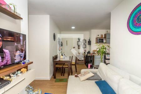 Sala de apartamento para alugar com 2 quartos, 66m² em Jardim Flor da Montanha, Guarulhos