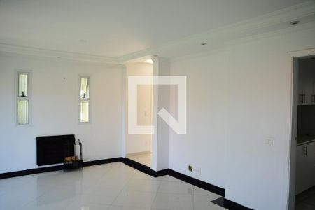 Sala de casa de condomínio para alugar com 3 quartos, 200m² em Jardim Barbacena, Cotia