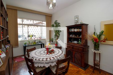 Sala de apartamento à venda com 3 quartos, 80m² em Funcionários, Belo Horizonte