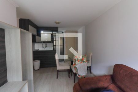 Sala de apartamento para alugar com 2 quartos, 50m² em Santa Quiteria, Curitiba