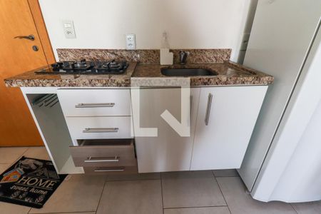 Pia de apartamento para alugar com 1 quarto, 28m² em Centro, Curitiba