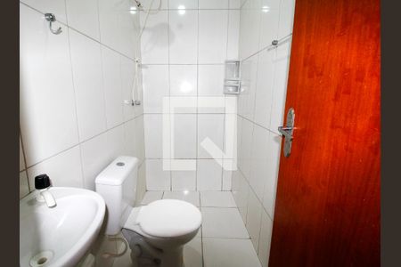 Banheiro Social de apartamento para alugar com 1 quarto, 45m² em Sagrada Família, Belo Horizonte