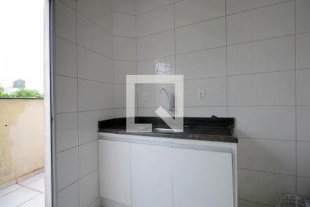 Cozinha de apartamento para alugar com 1 quarto, 45m² em Sagrada Família, Belo Horizonte