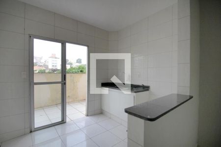 Cozinha de apartamento para alugar com 1 quarto, 45m² em Sagrada Família, Belo Horizonte