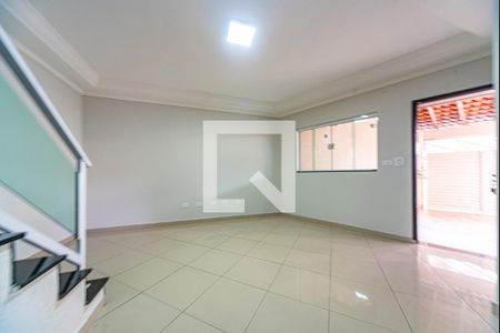 Sala de casa para alugar com 3 quartos, 140m² em Parque das Nações, Santo André