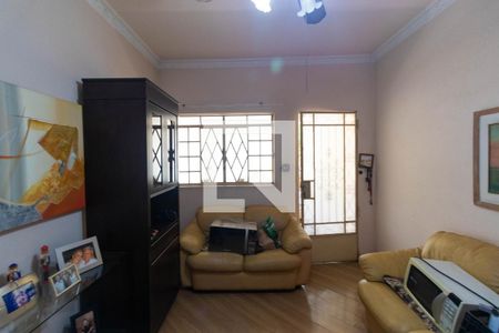 Sala de casa para alugar com 4 quartos, 340m² em Cambuí, Campinas