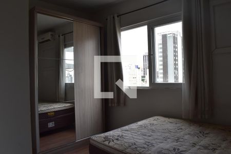 Quarto de apartamento para alugar com 1 quarto, 51m² em Centro, Curitiba