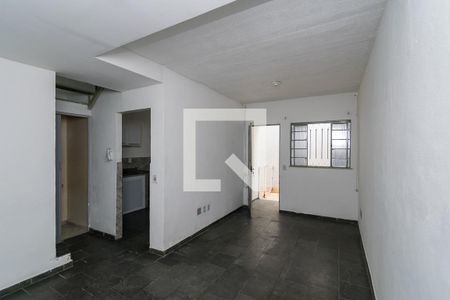 Sala de casa de condomínio para alugar com 2 quartos, 90m² em Cordovil, Rio de Janeiro