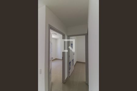 Corredor de apartamento para alugar com 2 quartos, 44m² em Recreio dos Bandeirantes, Rio de Janeiro