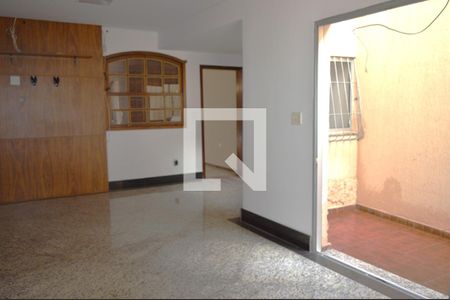 Sala de casa à venda com 4 quartos, 280m² em Alvorada, Contagem