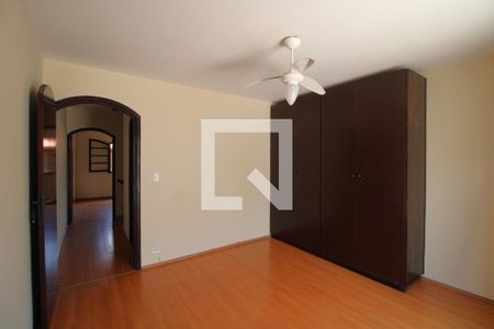 Quarto 1 de casa para alugar com 2 quartos, 120m² em Socorro, São Paulo