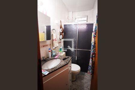 Banheiro  de apartamento à venda com 3 quartos, 97m² em Itamarati, Belo Horizonte