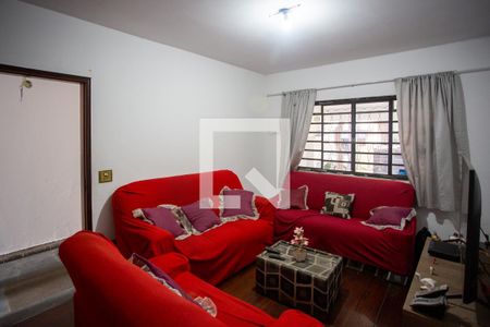 Sala de TV de casa à venda com 4 quartos, 229m² em Casa Grande, Diadema