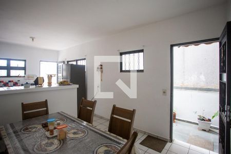 Sala de Jantar de casa à venda com 4 quartos, 229m² em Casa Grande, Diadema