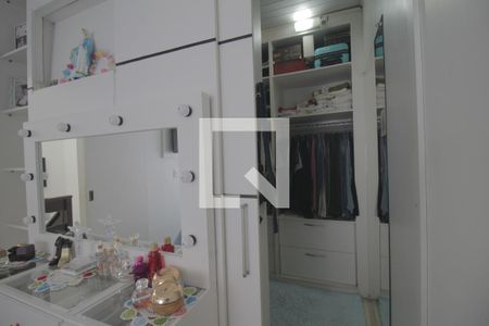 Closet de casa de condomínio à venda com 3 quartos, 130m² em Igara, Canoas