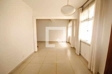 Sala de apartamento para alugar com 3 quartos, 200m² em Coração Eucarístico, Belo Horizonte