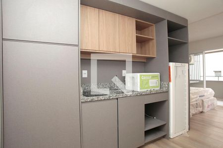 Studio - Cozinha + Área de Serviço de kitnet/studio para alugar com 1 quarto, 37m² em Petrópolis, Porto Alegre