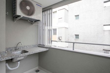 Studio - Cozinha + Área de Serviço de kitnet/studio para alugar com 1 quarto, 37m² em Petrópolis, Porto Alegre