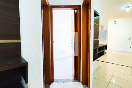 Corredor de casa de condomínio à venda com 2 quartos, 54m² em Jardim Rina, Santo André