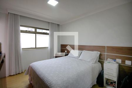 Suite de apartamento para alugar com 4 quartos, 136m² em Funcionários, Belo Horizonte