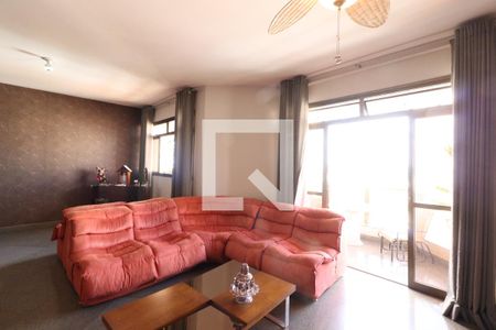 Sala 1 de apartamento para alugar com 5 quartos, 225m² em Osvaldo Rezende, Uberlândia