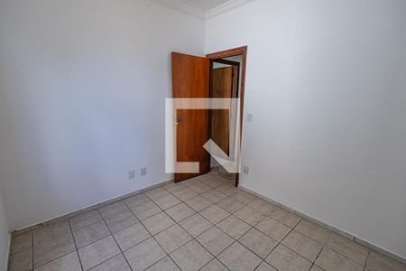 Quarto 1 de apartamento à venda com 2 quartos, 85m² em Heliópolis, Belo Horizonte