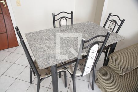  sala de apartamento para alugar com 2 quartos, 71m² em Jardim Imperador, Praia Grande