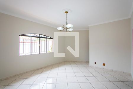 Sala de casa para alugar com 3 quartos, 200m² em Parque Marajoara, Santo André