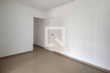 Sala de apartamento para alugar com 2 quartos, 79m² em Nova Mirim, Praia Grande