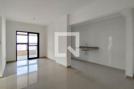 Sala de apartamento para alugar com 2 quartos, 73m² em Nova Mirim, Praia Grande