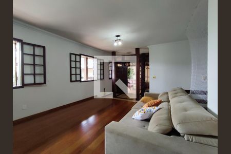 Sala de casa à venda com 3 quartos, 300m² em Alvorada, Contagem