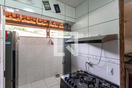 Cozinha de casa de condomínio à venda com 2 quartos, 58m² em São Gabriel, Belo Horizonte