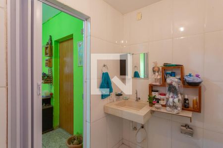 Banheiro de apartamento à venda com 2 quartos, 54m² em Belmonte, Belo Horizonte