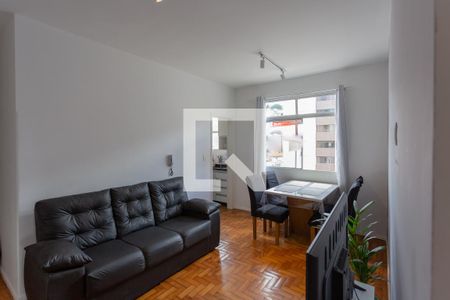 Sala de apartamento à venda com 2 quartos, 75m² em Santa Efigênia, Belo Horizonte