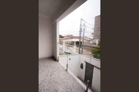 Varanda Sala de casa para alugar com 3 quartos, 151m² em Indians, Belo Horizonte