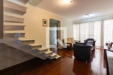 Sala  de casa para alugar com 3 quartos, 212m² em Vila Osasco, Osasco