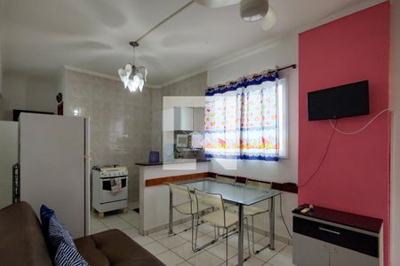 Sala de apartamento para alugar com 1 quarto, 48m² em Vila Caiçara, Praia Grande