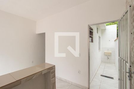 Sala/Cozinha de casa para alugar com 1 quarto, 21m² em Guaratiba, Rio de Janeiro