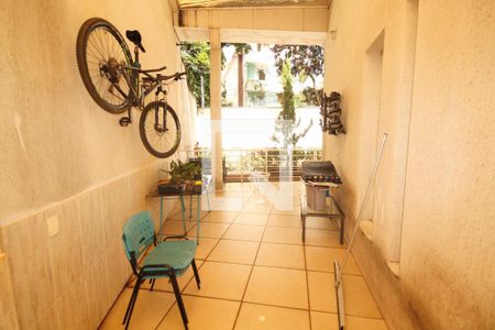 area livre de casa à venda com 3 quartos, 296m² em Santa Lúcia, Belo Horizonte