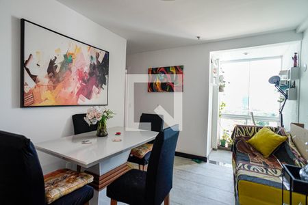 Sala de apartamento à venda com 2 quartos, 86m² em Camboinhas, Niterói