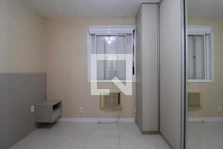 Suite de apartamento à venda com 3 quartos, 69m² em Humaitá, Porto Alegre