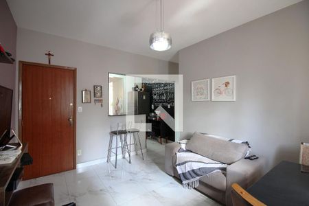 Sala de apartamento à venda com 2 quartos, 60m² em Sagrada Família, Belo Horizonte