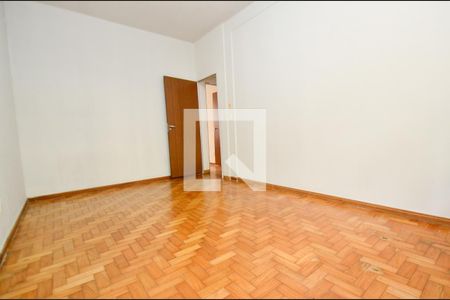 Quarto1 de casa à venda com 2 quartos, 304m² em Santo Antônio, Belo Horizonte