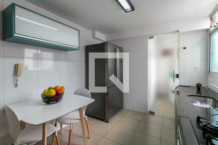 Cozinha de apartamento para alugar com 4 quartos, 195m² em Caiçara-adelaide, Belo Horizonte