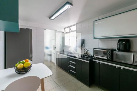 Cozinha de apartamento para alugar com 4 quartos, 195m² em Caiçara-adelaide, Belo Horizonte