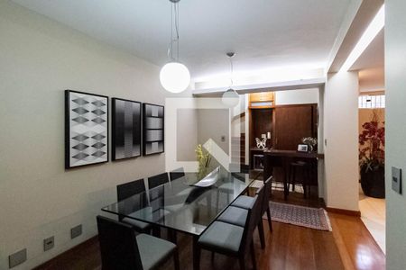 Sala 2 de casa para alugar com 6 quartos, 350m² em Ouro Preto, Belo Horizonte