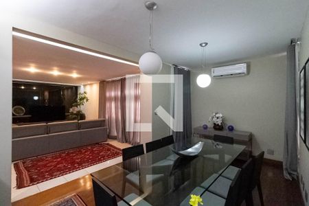 Sala 2 de casa para alugar com 6 quartos, 350m² em Ouro Preto, Belo Horizonte